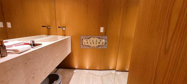 Imagem Apartamento com 2 Quartos à Venda, 260 m² em Lagoa - Rio De Janeiro Imagem Apartamento com 2 Quartos à Venda, 260 m² em Lagoa - Rio De Janeiro
