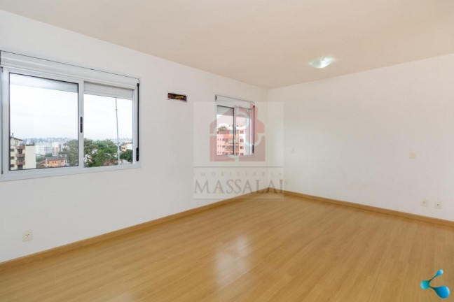 Imagem Cobertura com 3 Quartos à Venda, 143 m² em Menino Deus - Porto Alegre Imagem Cobertura com 3 Quartos à Venda, 143 m² em Menino Deus - Porto Alegre
