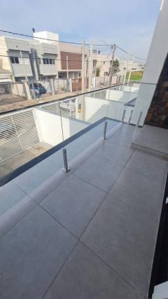 Imagem Sobrado com 3 Quartos à Venda, 124 m² em Mont Serrat - Canoas Imagem Sobrado com 3 Quartos à Venda, 124 m² em Mont Serrat - Canoas