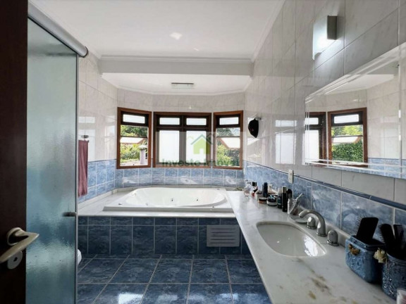 Imagem Casa de Condomínio com 3 Quartos à Venda, 361 m² em Granja Viana - Cotia