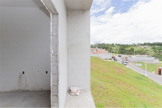 Imagem Casa com 3 Quartos à Venda, em Jardim Graziela - Suzano Imagem Casa com 3 Quartos à Venda, em Jardim Graziela - Suzano
