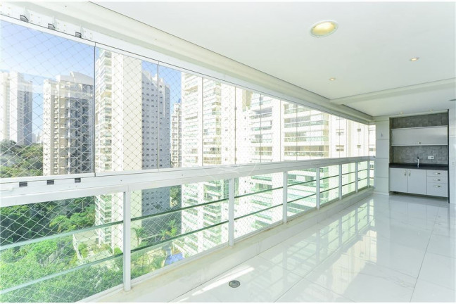 Imagem Apartamento com 3 Quartos à Venda, 177 m² em São Paulo Imagem Apartamento com 3 Quartos à Venda, 177 m² em São Paulo