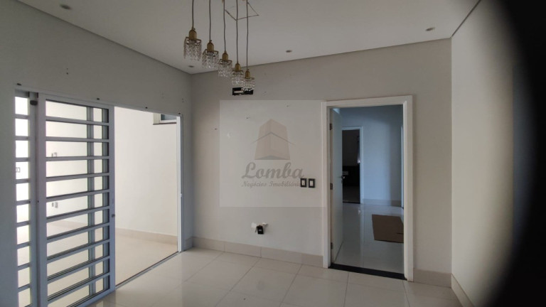 Imagem Casa com 5 Quartos para Alugar, 382 m² em Jardim Itália - Cuiabá Imagem Casa com 5 Quartos para Alugar, 382 m² em Jardim Itália - Cuiabá