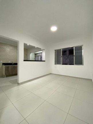 Imagem Apartamento com 2 Quartos à Venda, 60 m² em Aviação - Praia Grande