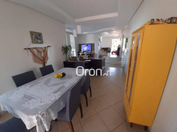 Imagem Sobrado com 4 Quartos à Venda, 260 m² em Portal Do Sol I - Goiânia Imagem Sobrado com 4 Quartos à Venda, 260 m² em Portal Do Sol I - Goiânia