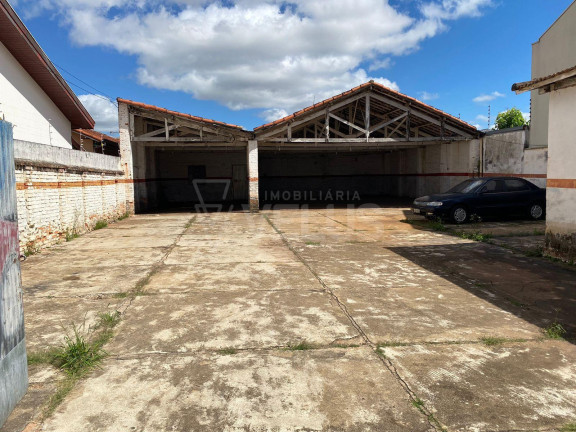 Terreno à Venda, 450 m² em Centro - Itapetininga