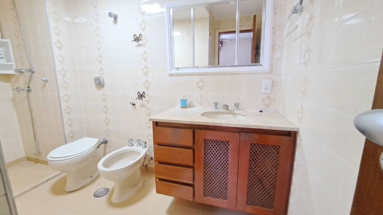 Imagem Apartamento com 3 Quartos à Venda, 120 m² em Pitangueiras - Guarujá Imagem Apartamento com 3 Quartos à Venda, 120 m² em Pitangueiras - Guarujá