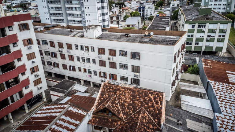 Imagem Apartamento com 2 Quartos à Venda, 42 m² em Santo Antônio - Porto Alegre Imagem Apartamento com 2 Quartos à Venda, 42 m² em Santo Antônio - Porto Alegre