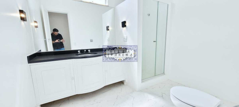 Imagem Apartamento com 3 Quartos à Venda, 210 m² em Copacabana - Rio De Janeiro Imagem Apartamento com 3 Quartos à Venda, 210 m² em Copacabana - Rio De Janeiro