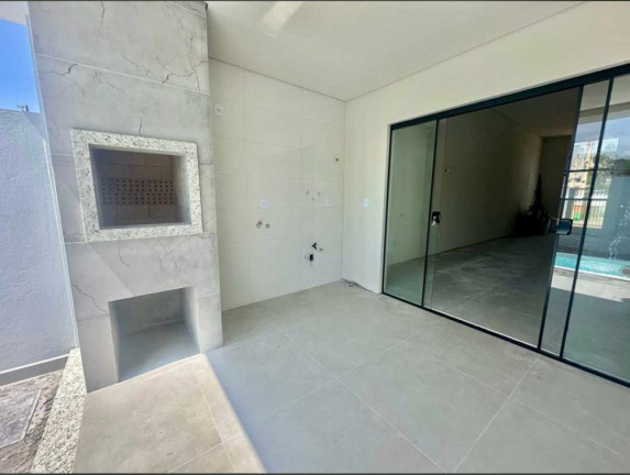 Imagem Casa com 3 Quartos à Venda, 194 m² em Santa Regina - Camboriú Imagem Casa com 3 Quartos à Venda, 194 m² em Santa Regina - Camboriú