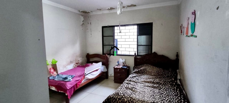 Imagem Casa com 4 Quartos à Venda, 194 m² em Centro - Patos De Minas Imagem Casa com 4 Quartos à Venda, 194 m² em Centro - Patos De Minas