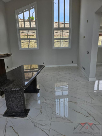 Imagem Sobrado com 4 Quartos à Venda, 411 m² em Glória - Joinville