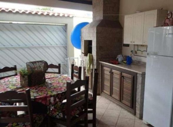 Imagem Casa com 5 Quartos à Venda, 226 m² em Centro - Balneário Camboriú