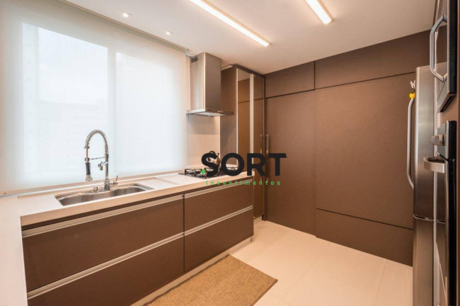 Imagem Apartamento com 3 Quartos à Venda, 152 m² em Centro - Balneário Camboriú