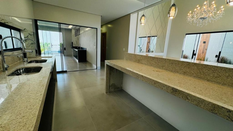 Imagem Casa com 3 Quartos à Venda, 173 m² em Residencial Porto Seguro - Goiânia Imagem Casa com 3 Quartos à Venda, 173 m² em Residencial Porto Seguro - Goiânia