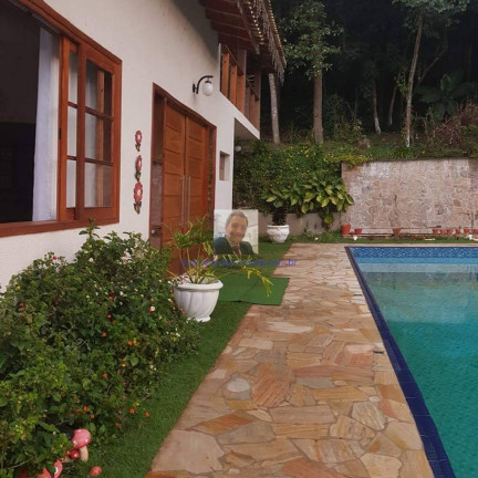 Imagem Casa com 2 Quartos à Venda, 250 m² em Jardim Atalaia - Cotia Imagem Casa com 2 Quartos à Venda, 250 m² em Jardim Atalaia - Cotia