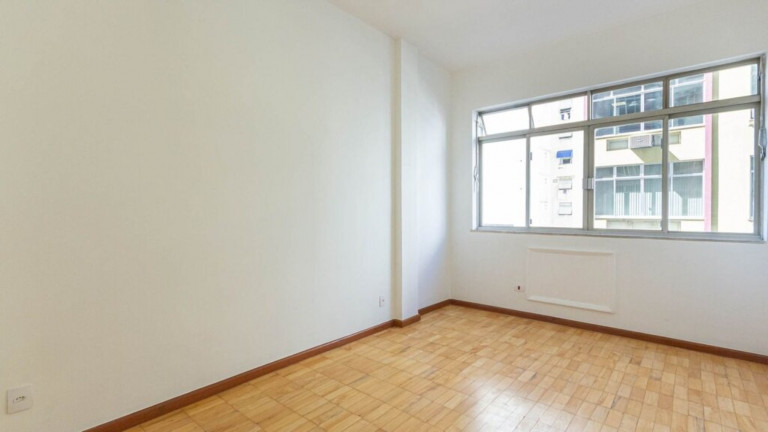 Imagem Imóvel com 3 Quartos à Venda, 128 m² em Copacabana - Rio De Janeiro Imagem Imóvel com 3 Quartos à Venda, 128 m² em Copacabana - Rio De Janeiro