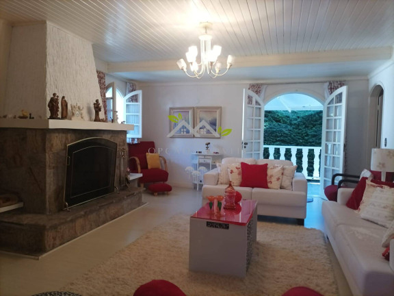 Imagem Casa com 3 Quartos à Venda, 400 m² em Alto Do Capivari - Campos Do Jordão Imagem Casa com 3 Quartos à Venda, 400 m² em Alto Do Capivari - Campos Do Jordão