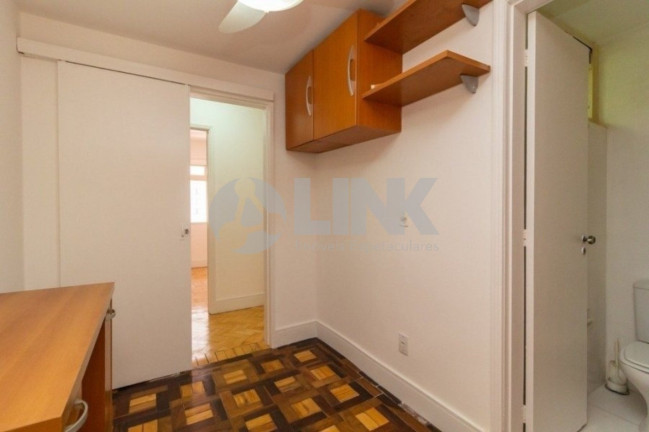 Imagem Apartamento com 3 Quartos à Venda, 80 m² em Menino Deus - Porto Alegre Imagem Apartamento com 3 Quartos à Venda, 80 m² em Menino Deus - Porto Alegre