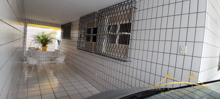 Imagem Casa com 4 Quartos à Venda, 250 m² em Lagoa Nova - Natal