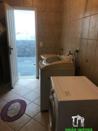 Imagem Casa com 3 Quartos à Venda, 245 m² em Jardim América - Bragança Paulista Imagem Casa com 3 Quartos à Venda, 245 m² em Jardim América - Bragança Paulista
