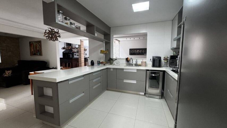 Casa de Condomínio com 4 Quartos à Venda, 240 m² em Jardim Ermida I - Jundiaí