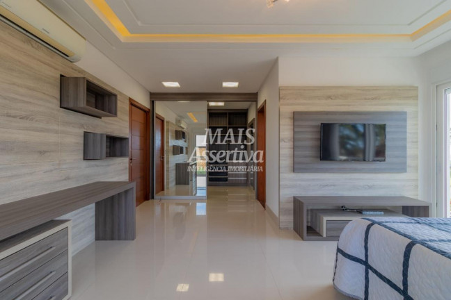 Imagem Casa com 3 Quartos à Venda, 471 m² em Centro - Torres Imagem Casa com 3 Quartos à Venda, 471 m² em Centro - Torres