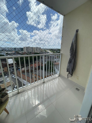 Imagem Apartamento com 3 Quartos à Venda, 68 m² em Itapuã - Salvador