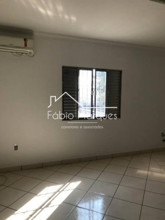 Imagem Sobrado com 3 Quartos à Venda, 250 m² em Vila Ré - São Paulo