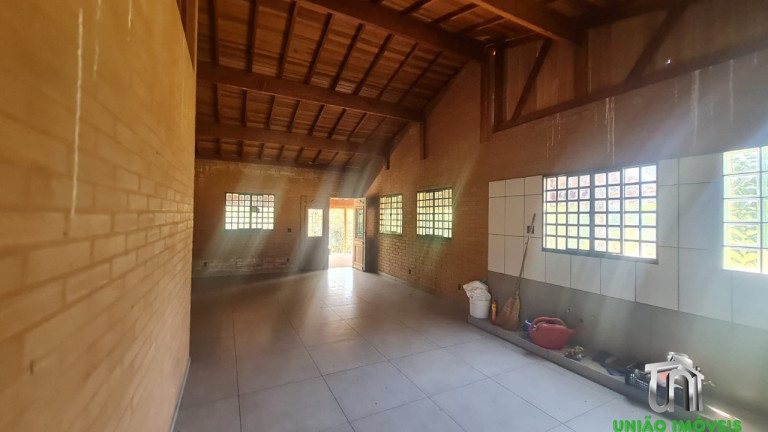 Imagem Imóvel com 3 Quartos à Venda, em Arara Dos Pereiras - Bragança Paulista Imagem Imóvel com 3 Quartos à Venda, em Arara Dos Pereiras - Bragança Paulista