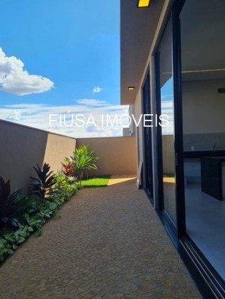 Imagem Casa com 3 Quartos à Venda, em Vila Do Golf - Ribeirão Preto Imagem Casa com 3 Quartos à Venda, em Vila Do Golf - Ribeirão Preto