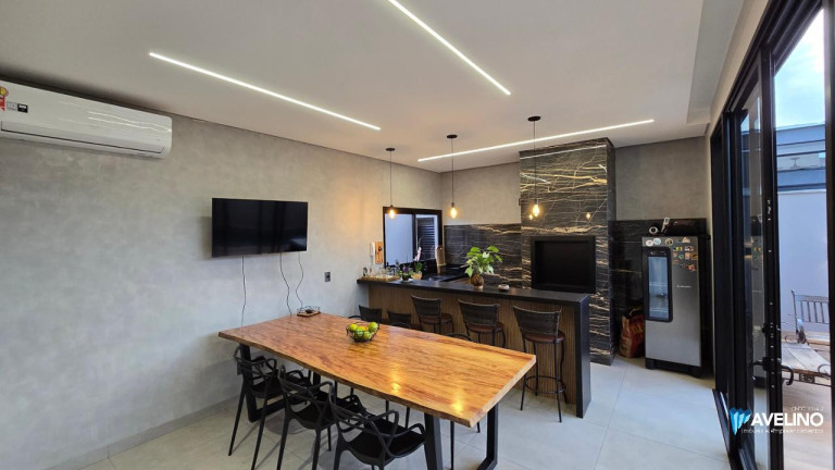 Imagem Sobrado com 3 Quartos à Venda, 225 m² em Porto Seguro - Dourados