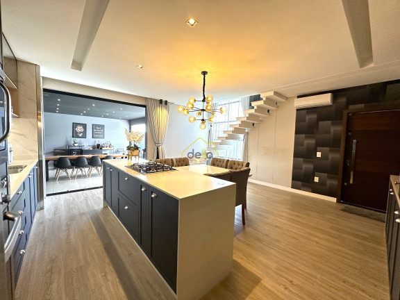 Imagem Casa com 3 Quartos à Venda, 155 m² em Iririú - Joinville