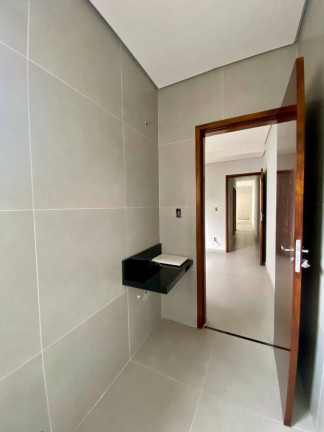 Imagem Casa com 2 Quartos à Venda, 125 m² em Jardim Ypê - Botucatu