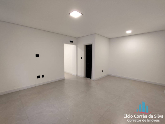 Imagem Casa com 3 Quartos à Venda, 280 m² em Embaré - Santos Imagem Casa com 3 Quartos à Venda, 280 m² em Embaré - Santos
