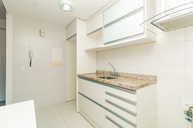 Imagem Imóvel com 3 Quartos à Venda,  em Passo Da Areia - Porto Alegre
