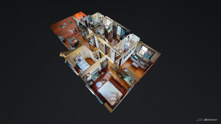 Imagem Imóvel com 3 Quartos à Venda, 81 m² em Santa Tereza - Porto Alegre Imagem Imóvel com 3 Quartos à Venda, 81 m² em Santa Tereza - Porto Alegre