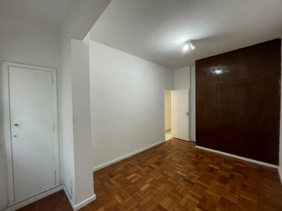 Imagem Apartamento com 3 Quartos à Venda, em Copacabana - Rio De Janeiro Imagem Apartamento com 3 Quartos à Venda, em Copacabana - Rio De Janeiro