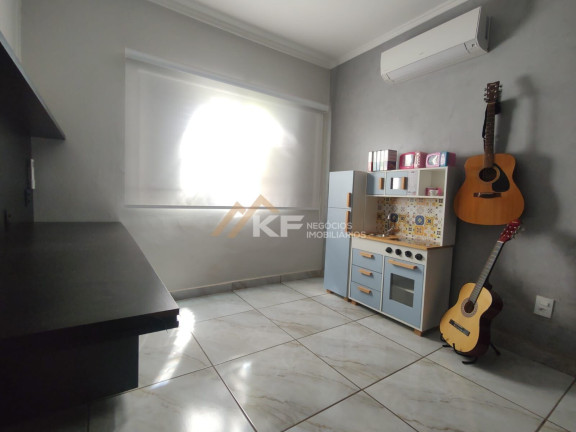 Imagem Sobrado com 3 Quartos à Venda, 229 m² em Presidente Médici - Ribeirão Preto Imagem Sobrado com 3 Quartos à Venda, 229 m² em Presidente Médici - Ribeirão Preto