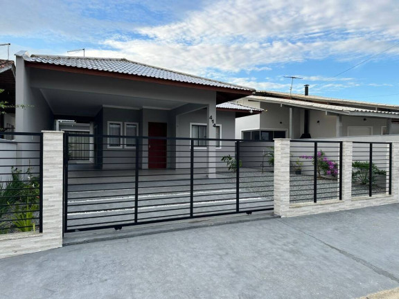 Imagem Casa com 2 Quartos à Venda, 120 m² em Costeira - Balneário Barra Do Sul Imagem Casa com 2 Quartos à Venda, 120 m² em Costeira - Balneário Barra Do Sul