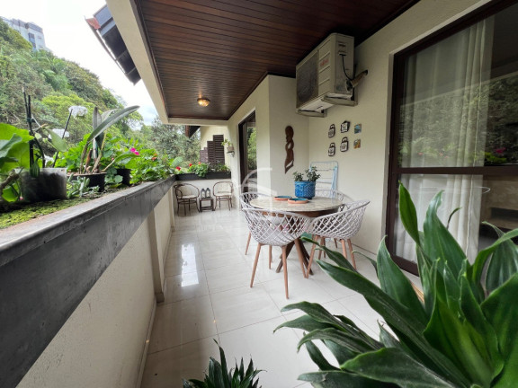 Imagem Apartamento com 4 Quartos à Venda, 299 m² em Atiradores - Joinville