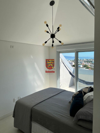 Imagem Cobertura com 3 Quartos à Venda, 130 m² em Capoeiras - Florianópolis Imagem Cobertura com 3 Quartos à Venda, 130 m² em Capoeiras - Florianópolis