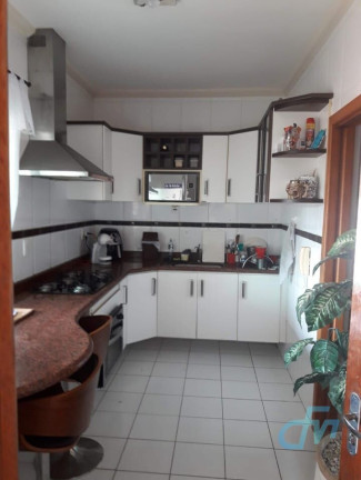 Sobrado com 3 Quartos à Venda, 220 m² em Conjunto Habitacional Antônio Bovolenta - Mogi Das Cruzes