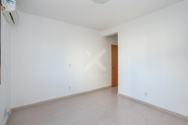 Imagem Apartamento com 2 Quartos à Venda, 74 m² em Jardim Botânico - Porto Alegre Imagem Apartamento com 2 Quartos à Venda, 74 m² em Jardim Botânico - Porto Alegre