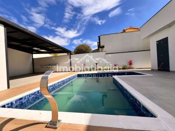Imagem Casa com 3 Quartos à Venda, 440 m² em Nova Gardênia - Atibaia Imagem Casa com 3 Quartos à Venda, 440 m² em Nova Gardênia - Atibaia