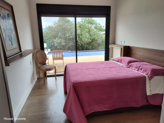 Imagem Casa com 3 Quartos à Venda, 400 m² em Medeiros - Jundiaí Imagem Casa com 3 Quartos à Venda, 400 m² em Medeiros - Jundiaí