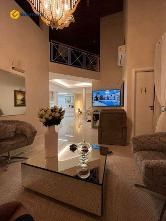 Imagem Casa com 5 Quartos à Venda, em Trindade - Florianópolis Imagem Casa com 5 Quartos à Venda, em Trindade - Florianópolis