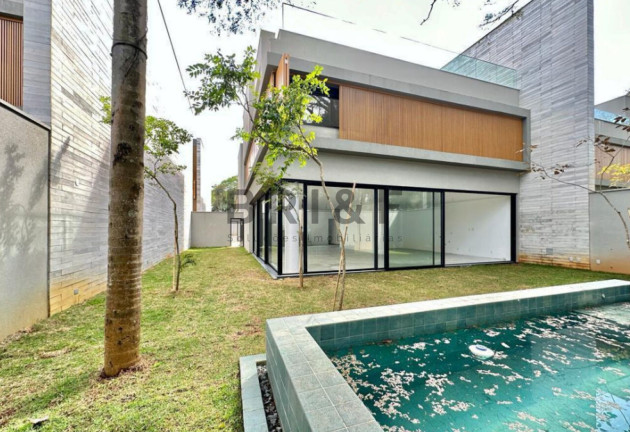 Casa com 4 Quartos à Venda, 748 m² em Brooklin  - São Paulo