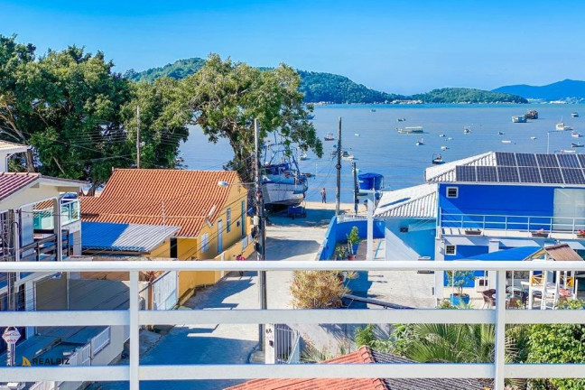 Imagem Casa com 6 Quartos à Venda, 432 m² em Fazenda Da Armação - Governador Celso Ramos Imagem Casa com 6 Quartos à Venda, 432 m² em Fazenda Da Armação - Governador Celso Ramos