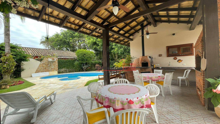 Imagem Casa com 6 Quartos à Venda, 323 m² em Riviera Módulo 5 - Bertioga Imagem Casa com 6 Quartos à Venda, 323 m² em Riviera Módulo 5 - Bertioga